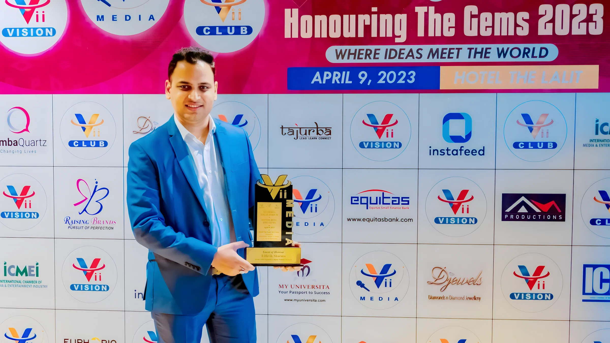 Lithvik Mukesh Sharma is photographed receiving an award from VII Media.